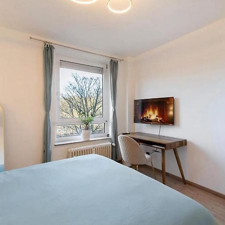Charmentes Privatzimmer Mit Kueche, Naturgebiet Düsseldorf Esterno foto
