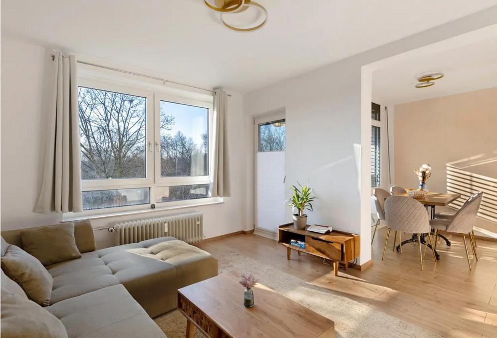 Charmentes Privatzimmer Mit Kueche, Naturgebiet Düsseldorf Esterno foto